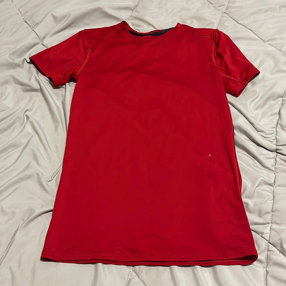 MENS Red Short Sleeve Compression Shirt L